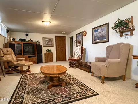 Living - 206 2nd St NE, Steele, ND 58482 photo 8 of 8