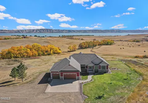 11972 47th St NW, Epping, ND 58843