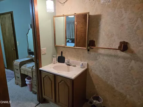 713 Broadway St, Napoleon, ND 58561 photo 28