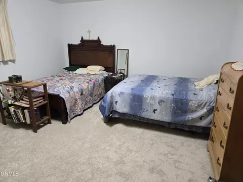 713 Broadway St, Napoleon, ND 58561 photo 14