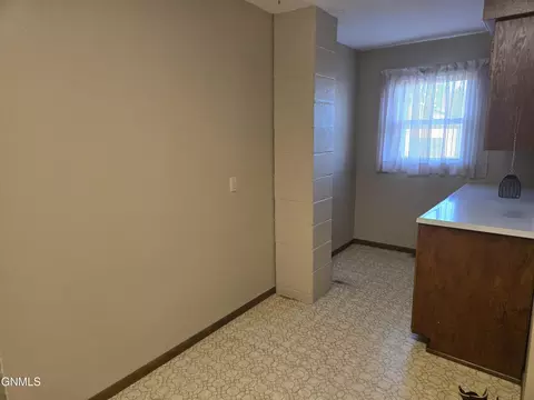 713 Broadway St, Napoleon, ND 58561 photo 7
