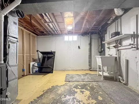 1420 4th Ave W, Williston, ND 58801 photo 27