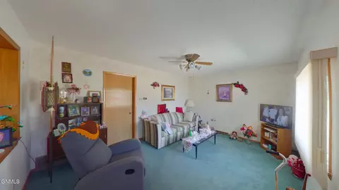 309 Elm Ave, Linton, ND 58552 photo 6