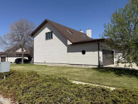 Exterior - 3 22nd St E, Williston, ND 58801 photo 3 of 4