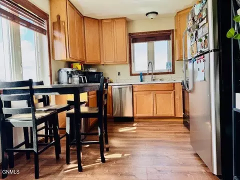 Kitchen - 5814 133rd Ave NW, Williston, ND 58801 photo 1 of 3