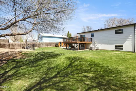 Exterior - 2213 University Ave, Williston, ND 58801 photo 1 of 5