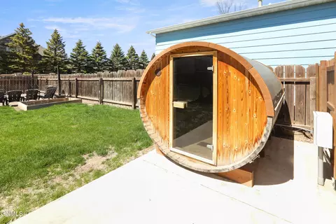 Exterior - 2213 University Ave, Williston, ND 58801 photo 5 of 5