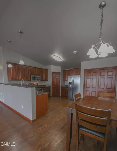 3602 33rd Ave W, Williston, ND 58801 photo 8