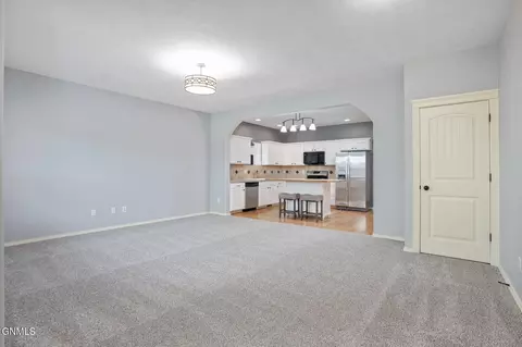 1715 Bison Dr, Williston, ND 58801 photo 3
