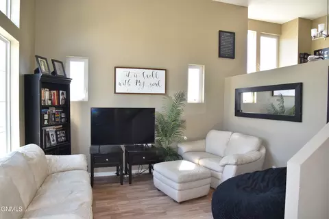 4009 E Calgary Ave, Bismarck, ND 58503 photo 6