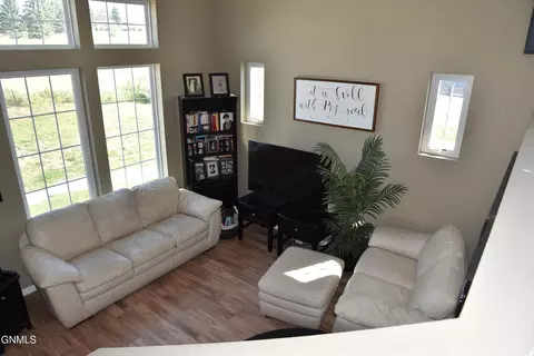 4009 E Calgary Ave, Bismarck, ND 58503 photo 7