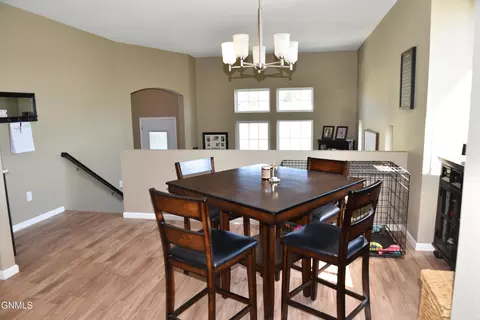 4009 E Calgary Ave, Bismarck, ND 58503 photo 4