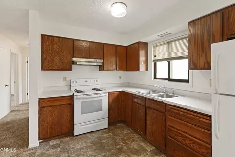 Kitchen - 504 26th St E, Williston, ND 58801 photo 3 of 3