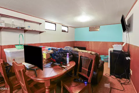 1318 4th Ave E, Williston, ND 58801 photo 11