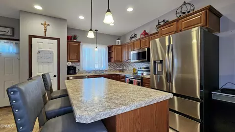 Kitchen - 5407 Superior Dr, Bismarck, ND 58503 photo 2 of 3