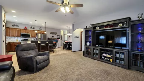 Living - 5407 Superior Dr, Bismarck, ND 58503 photo 1 of 2