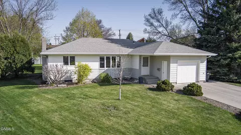 604 North Ave, Bismarck, ND 58501