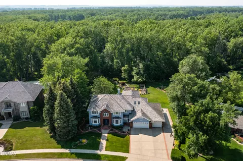 View/Area - 826 Munich Dr, Bismarck, ND 58504 photo 3 of 6