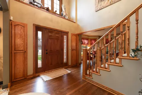 Entry Way - 826 Munich Dr, Bismarck, ND 58504 photo 1 of 7