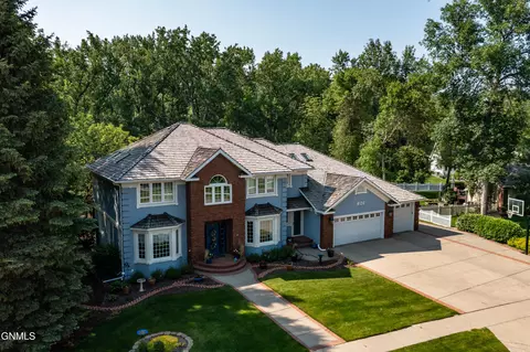 Other - 826 Munich Dr, Bismarck, ND 58504 photo 2 of 23