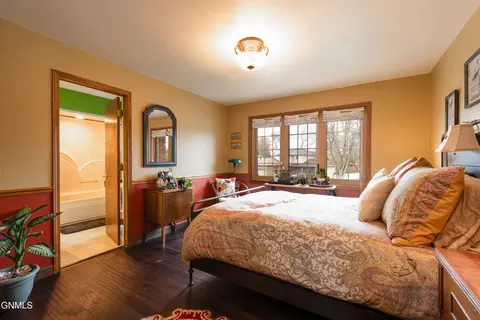 Bedroom - 826 Munich Dr, Bismarck, ND 58504 photo 4 of 6