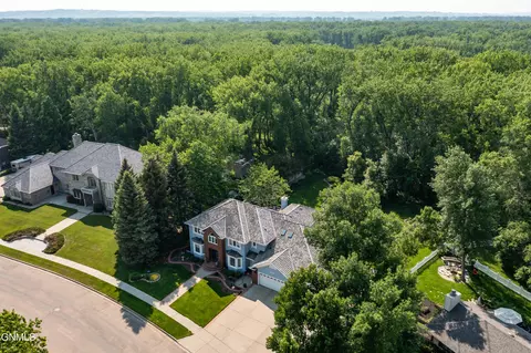 View/Area - 826 Munich Dr, Bismarck, ND 58504 photo 4 of 6
