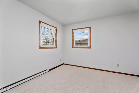 Bedroom - 821 E Wachter Ave, Bismarck, ND 58504 photo 2 of 3
