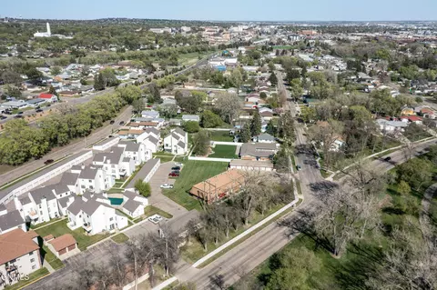 139 Riverside Park Rd, Bismarck, ND 58504