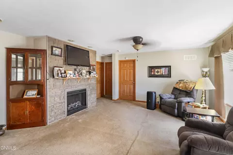 204 Main St, Epping, ND 58843 photo 9