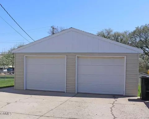 729 S 16th St, Bismarck, ND 58504 photo 40
