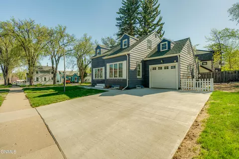 623 Raymond St, Bismarck, ND 58501 photo 63