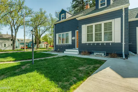 623 Raymond St, Bismarck, ND 58501 photo 62