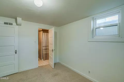 623 Raymond St, Bismarck, ND 58501 photo 49