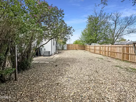 Exterior - 1310 1st Ave W, Williston, ND 58801 photo 2 of 4