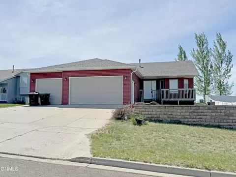 45 Mcginnis Way, Lincoln, ND 58504