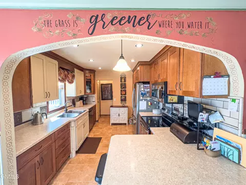 12 20th St E, Williston, ND 58801 photo 21