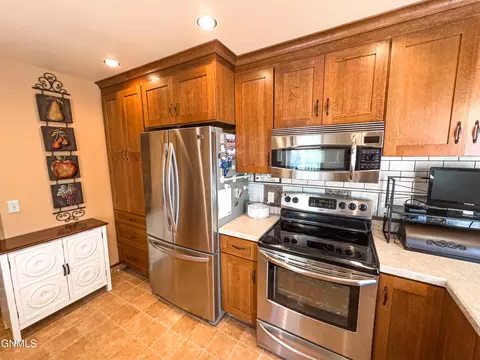 12 20th St E, Williston, ND 58801 photo 25