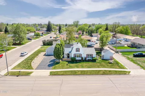 12 20th St E, Williston, ND 58801 photo 5