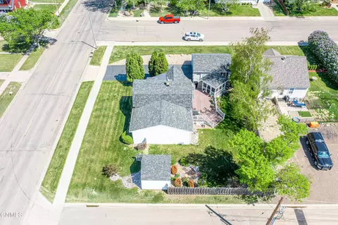 12 20th St E, Williston, ND 58801 photo 8