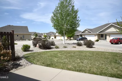 630 Calgary Ave E, Bismarck, ND 58503 photo 39
