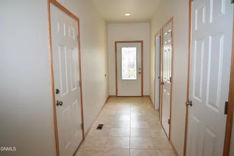 630 Calgary Ave E, Bismarck, ND 58503 photo 9
