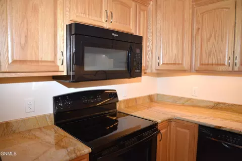 630 Calgary Ave E, Bismarck, ND 58503 photo 12