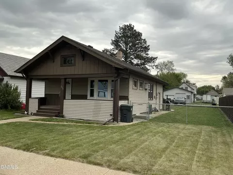 Other - 208 9th Ave SW, Mandan, ND 58554 photo 15 of 18