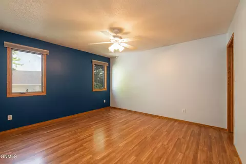 2953 Warwick Loop, Bismarck, ND 58504 photo 12
