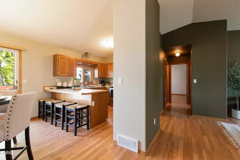 2953 Warwick Loop, Bismarck, ND 58504 photo 6
