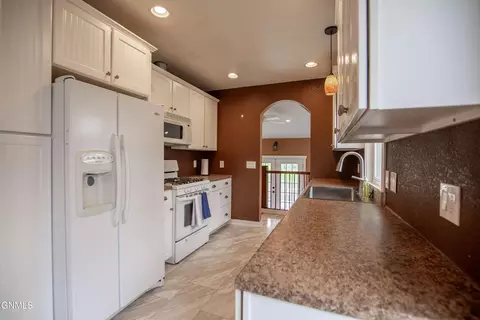 827 13th St, Bismarck, ND 58501 photo 8