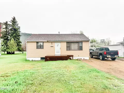 119 2nd Ave E, Ray, ND 58849