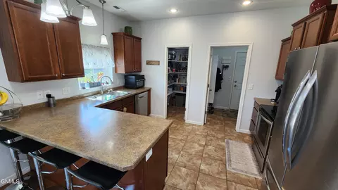 1325 Eagles View Ln, Bismarck, ND 58503 photo 9