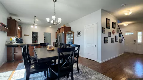 1325 Eagles View Ln, Bismarck, ND 58503 photo 8