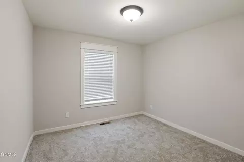 13657 Mulberry Loop NW, Williston, ND 58801 photo 16